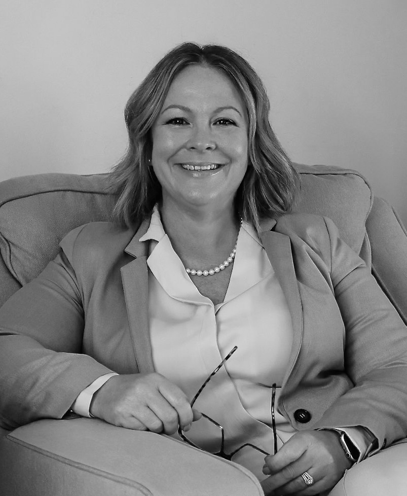 Relational consultant seated in an armchair.